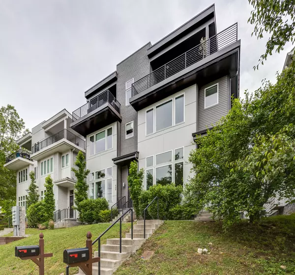 Nashville, TN 37203,911 South St