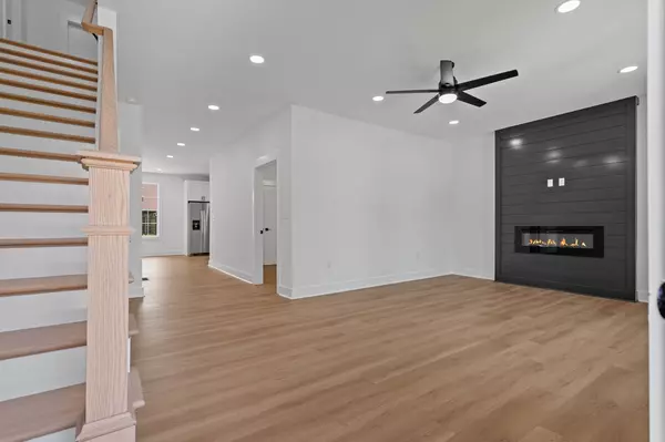 215 5th Ave #N, Lewisburg, TN 37091