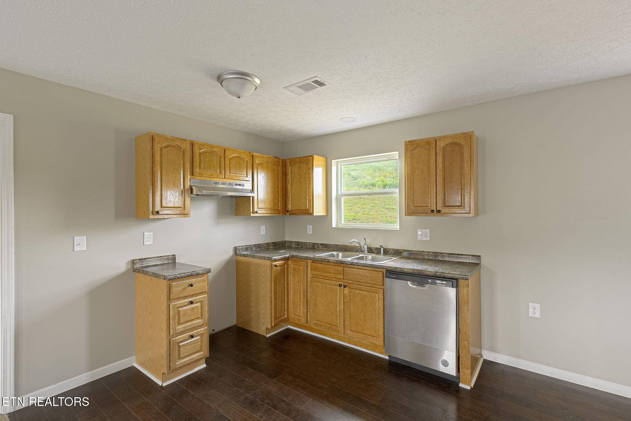 Kodak, TN 37764,3288 Parker Blvd