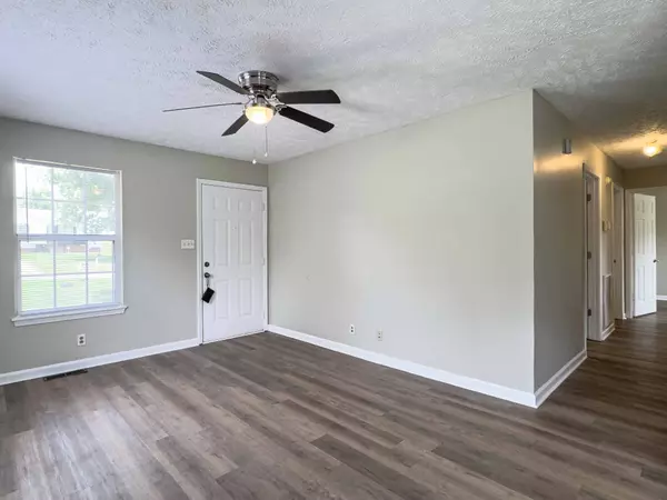 Oak Grove, KY 42262,670 Artic Avenue