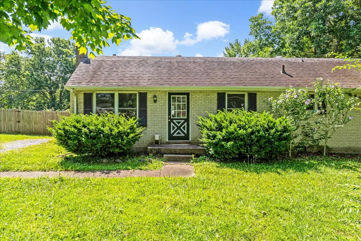 Dickson, TN 37055,212 Valleywood Dr