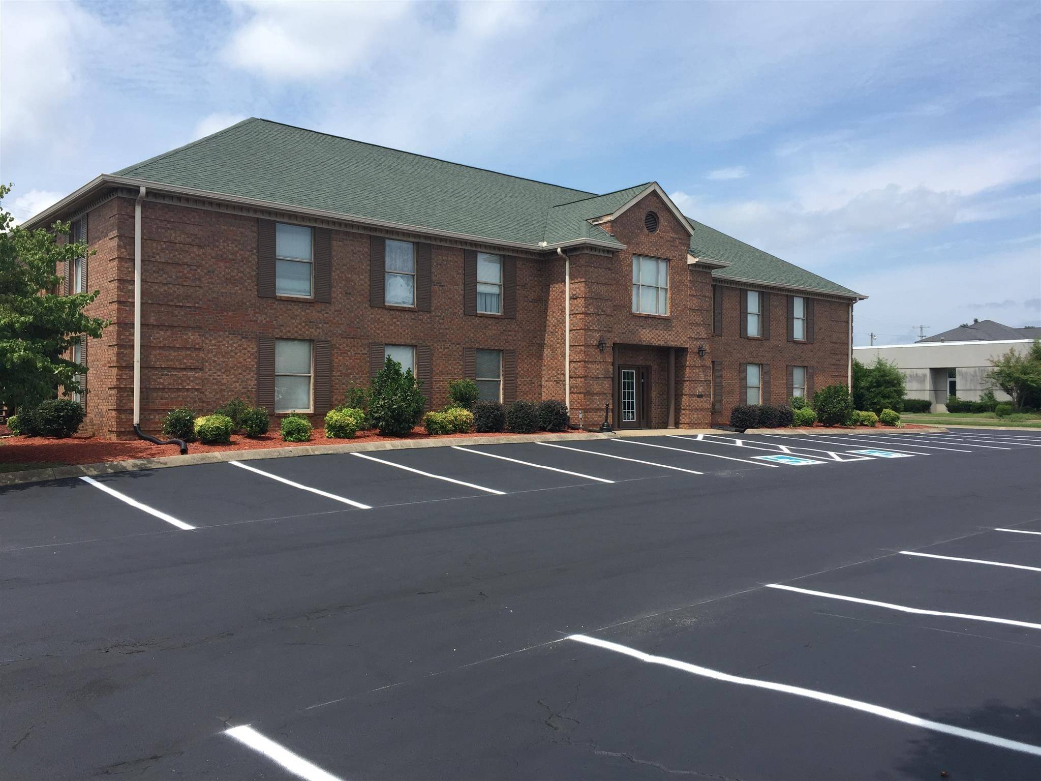 130 Hillcrest Dr #108 A & B, Clarksville, TN 37043