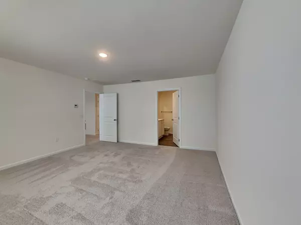 La Vergne, TN 37086,208 Wild Daisy Way