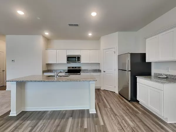 La Vergne, TN 37086,208 Wild Daisy Way
