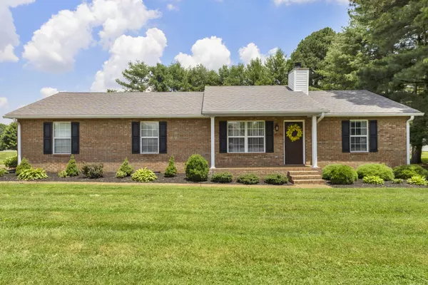 834 College St, Portland, TN 37148