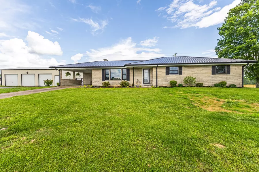 3712 Rocky Mound Rd, Westmoreland, TN 37186