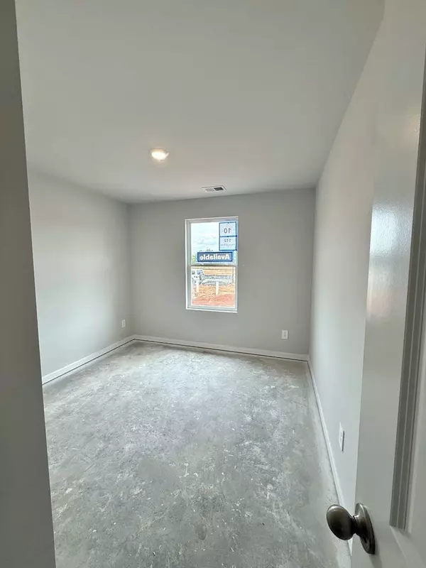 Portland, TN 37148,517 Cloudland Dr