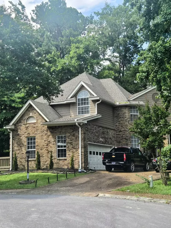 Hermitage, TN 37076,201 Woodland Ct