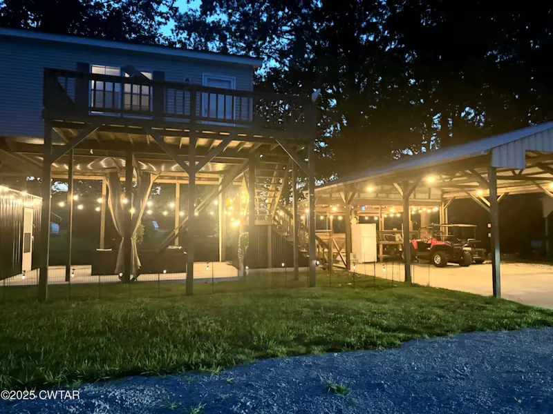 407 Pevahouse Camp Cir, Decaturville, TN 38329