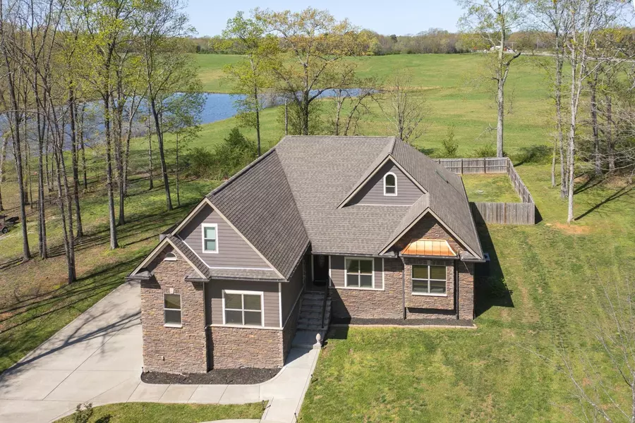 4512 General Forest Cir, Bon Aqua, TN 37025