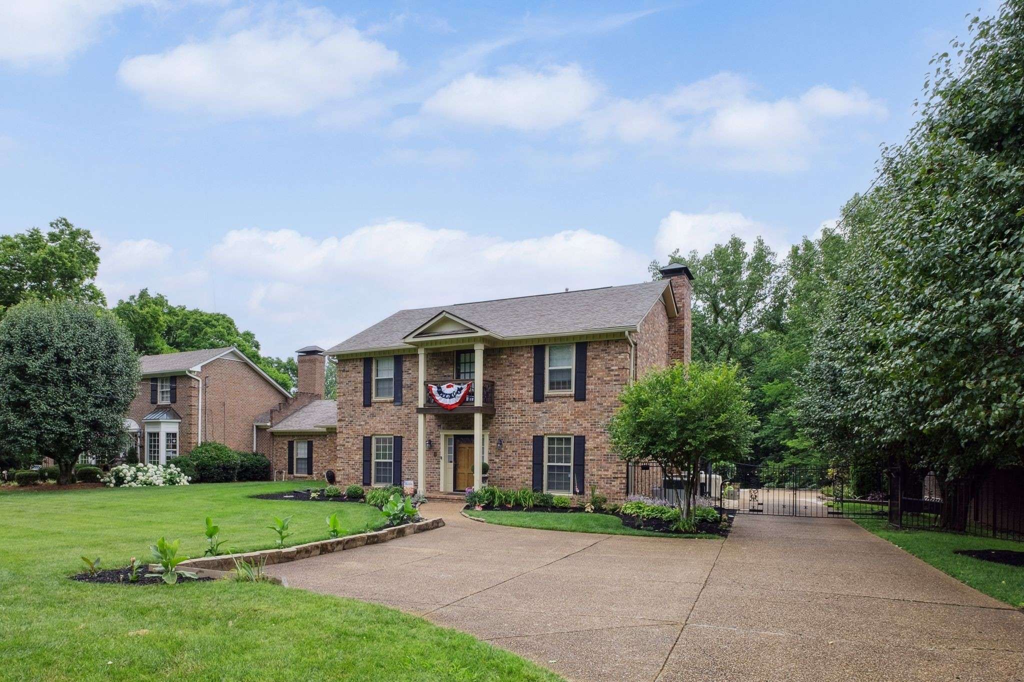 Nashville, TN 37215,1470 Tyne Blvd