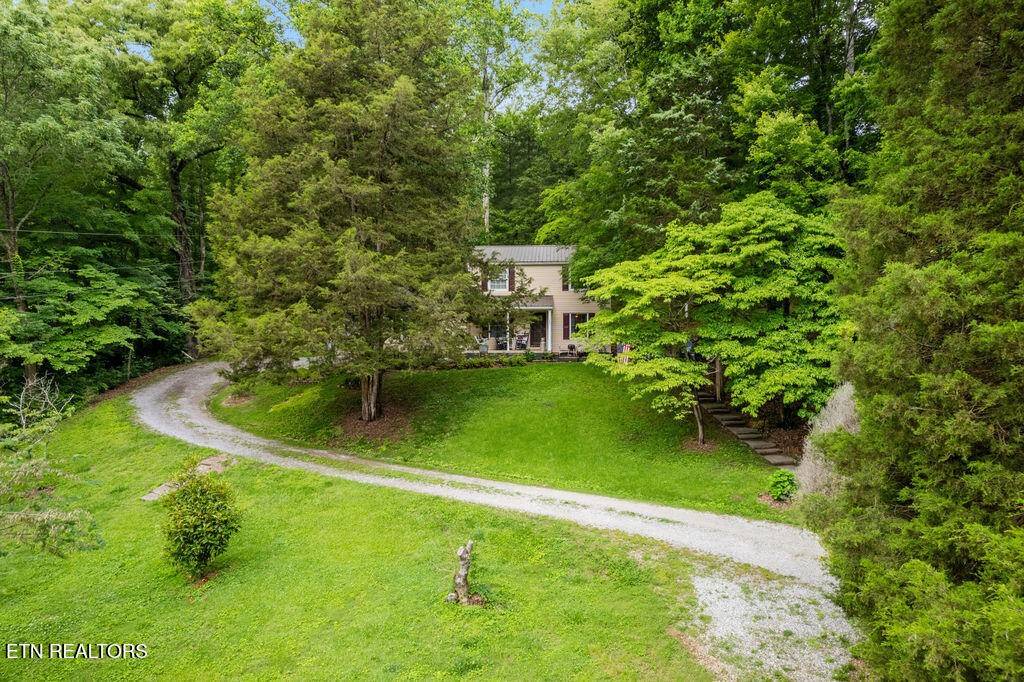 Clinton, TN 37716,1829 Dutch Valley Rd