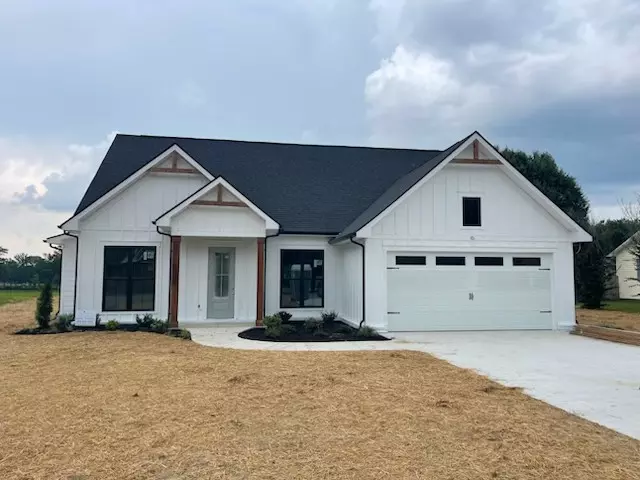 189 Strawberry Rdg, Manchester, TN 37355