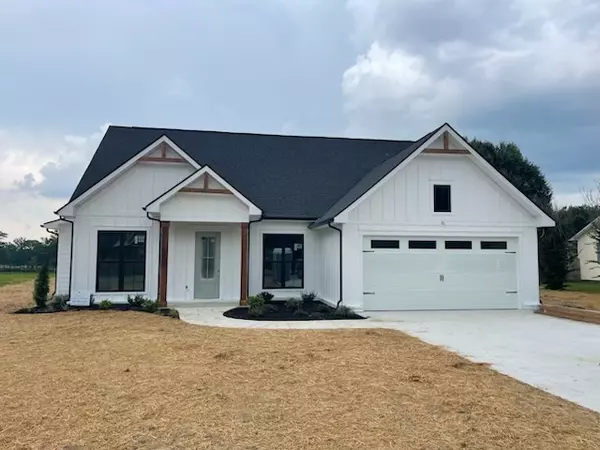 Manchester, TN 37355,189 Strawberry Rdg
