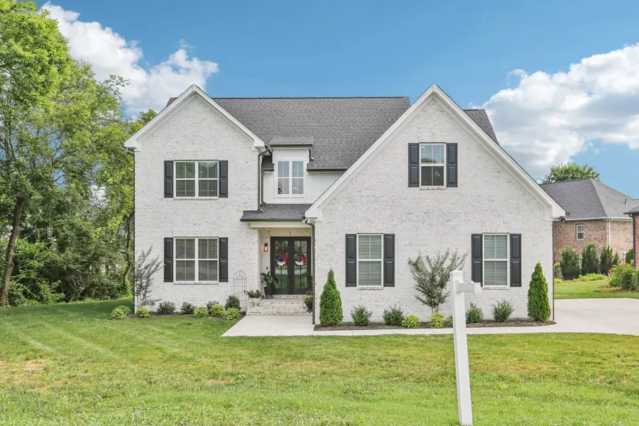 153 Grandview Cir, Gallatin, TN 37066