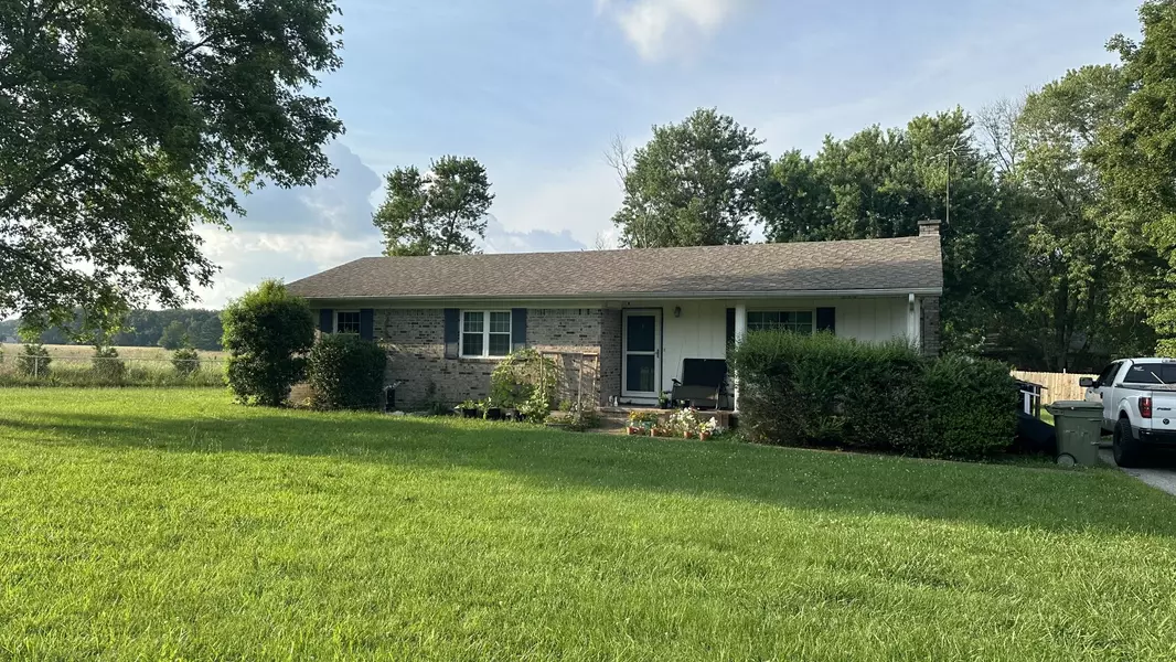 1814 Grandaddy Rd, Lawrenceburg, TN 38464