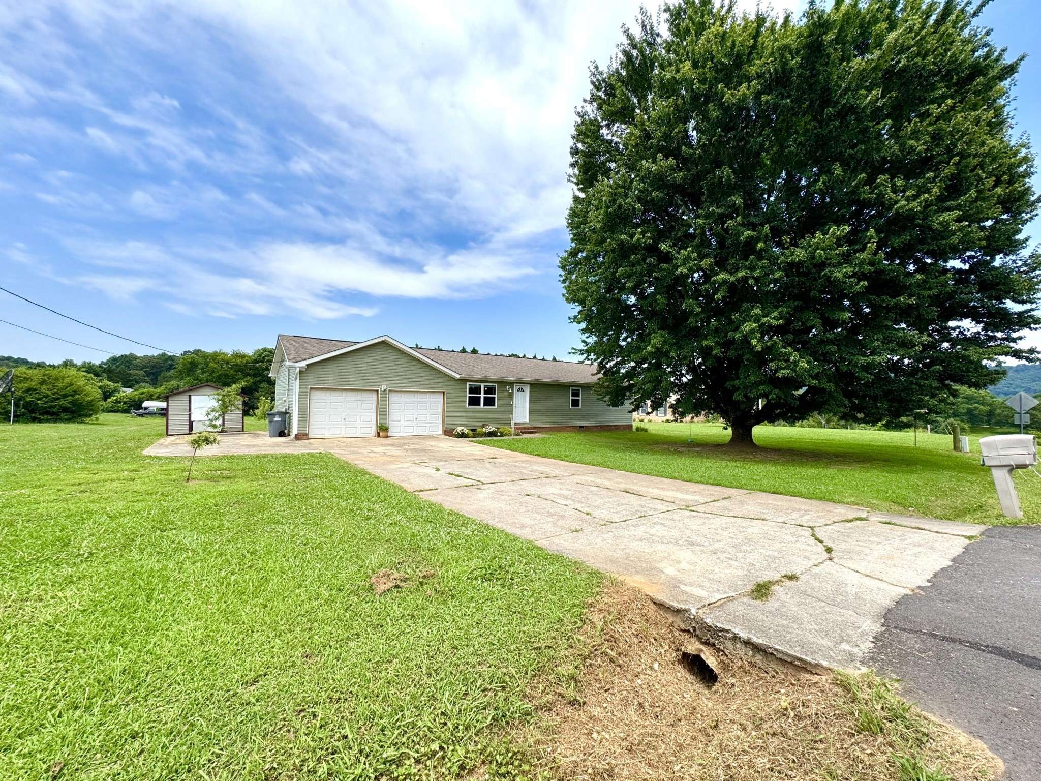 Ringgold, GA 30736,1828 Saunders Road