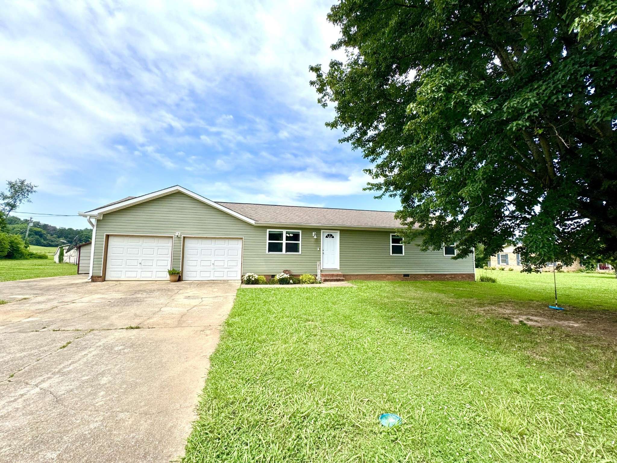 Ringgold, GA 30736,1828 Saunders Road