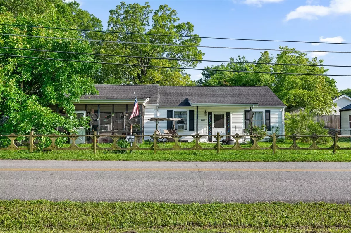 Rossville, GA 30741,1618 E State Line Road