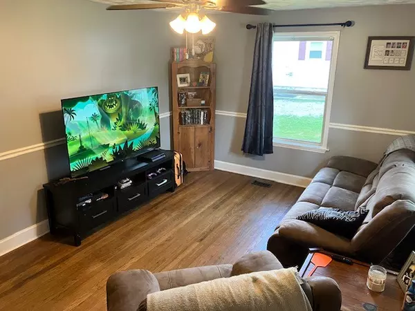 Cowan, TN 37318,117 Willow St #N