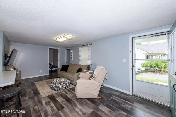 Lenoir City, TN 37771,1002 E 1st Ave