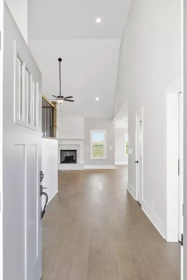 Castalian Springs, TN 37031,512 Greenfield Ln