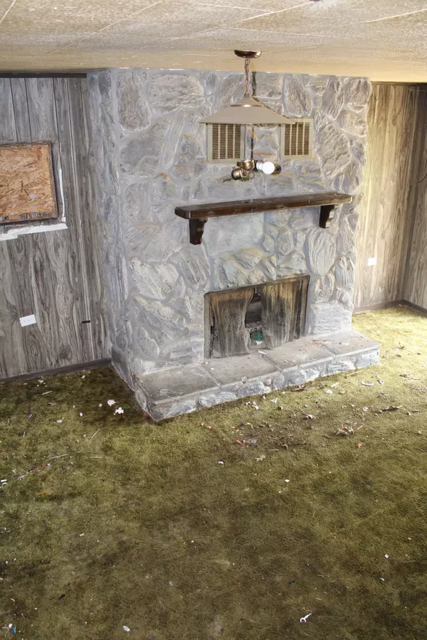 Tullahoma, TN 37388,309 Rickenbacker Dr