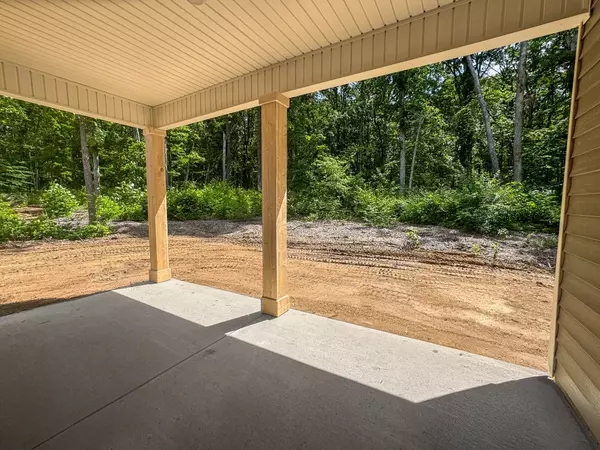 Dickson, TN 37055,4 Woodland Farms