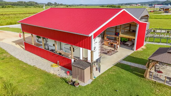 Clifton, TN 38425,1813 Hardin Bottom River Rd