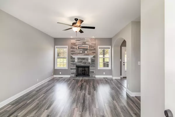 Clarksville, TN 37042,1033 Garner Hills Dr