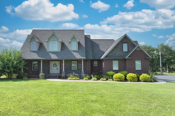 Lafayette, TN 37083,3326 Highway 52 #E