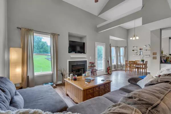 Antioch, TN 37013,1515 Bridgecrest Dr #408