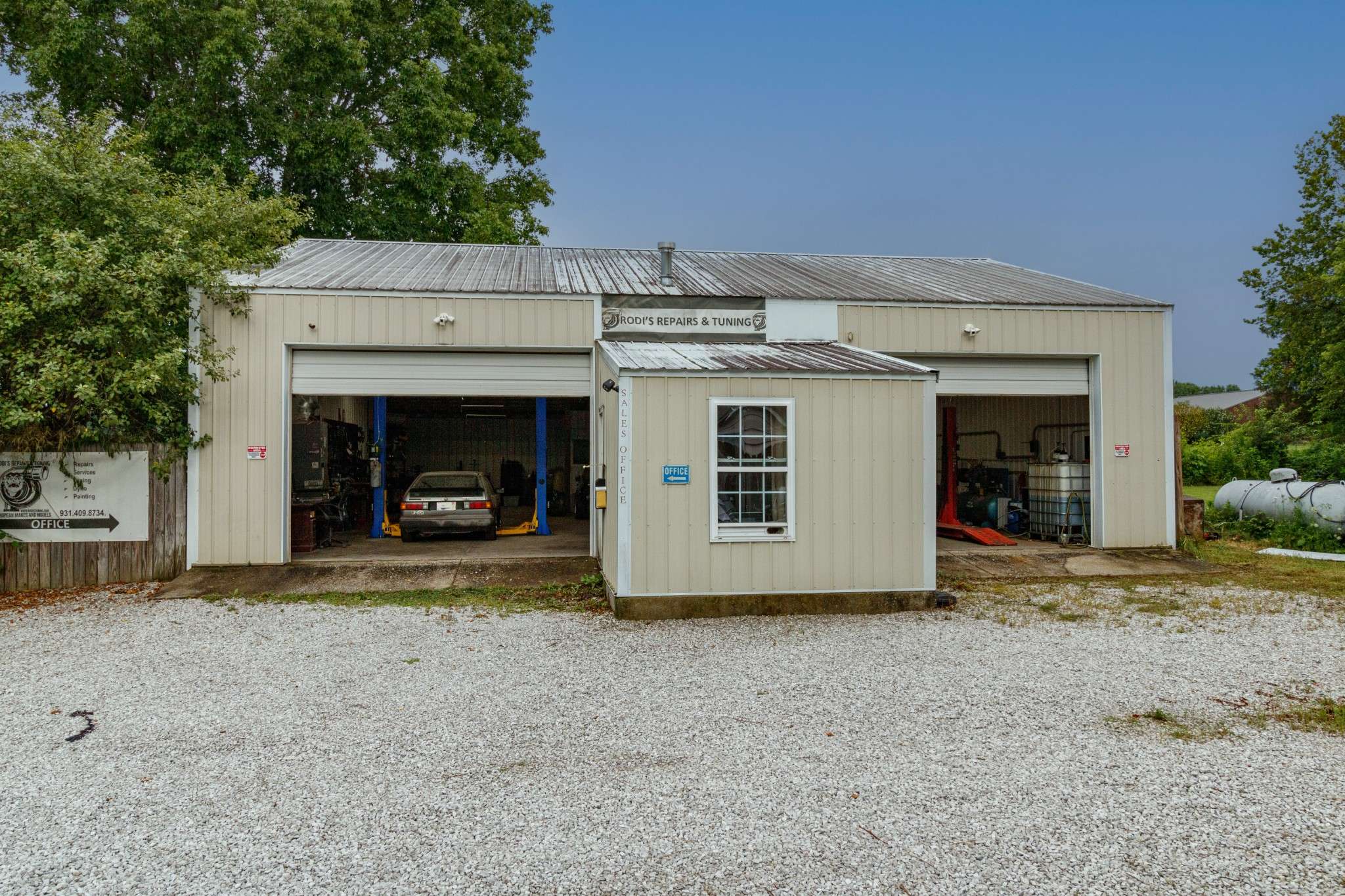 2262 Woodbury Hwy, Manchester, TN 37355