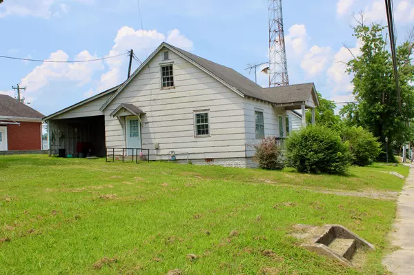 Woodbury, TN 37190,202 S McCrary St