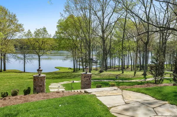 Mount Juliet, TN 37122,8526 Saundersville Rd
