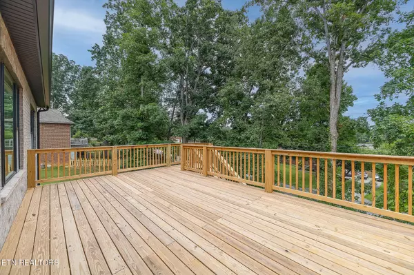 Lenoir City, TN 37771,591 Yosemite Drive