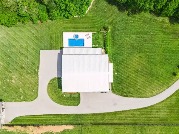 Columbia, TN 38401,4934 Reynolds Rd