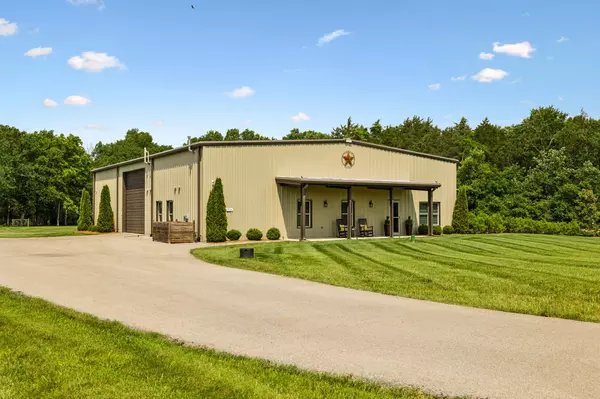 Columbia, TN 38401,4934 Reynolds Rd