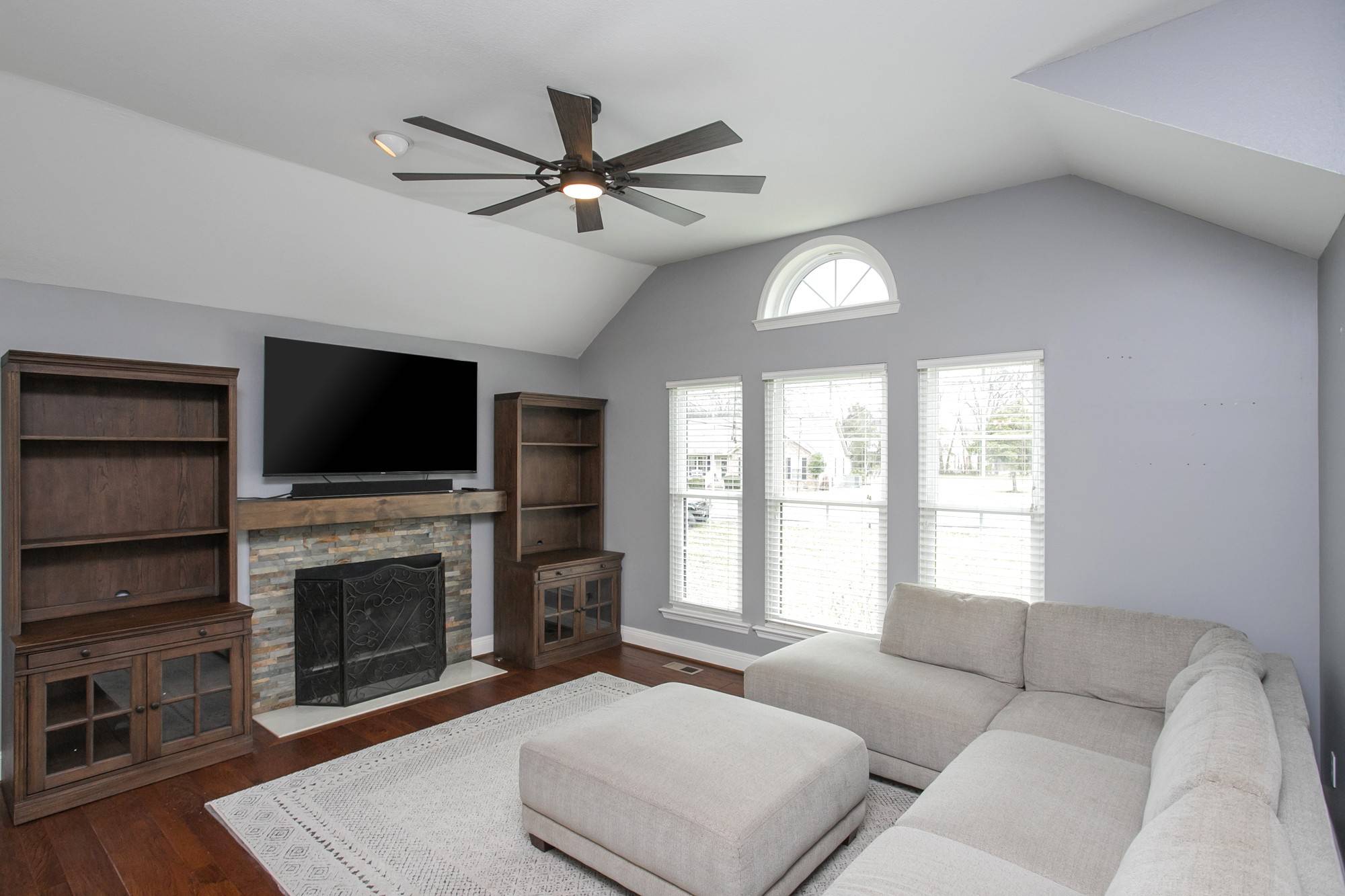 Pegram, TN 37143,656 Bluff View Dr