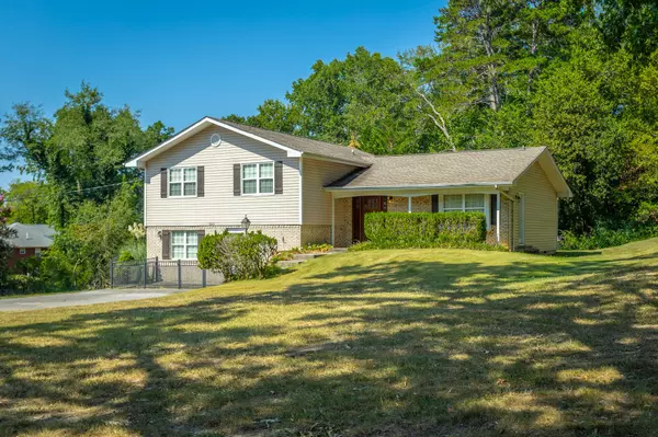 Hixson, TN 37343,8031 Middle Valley Road