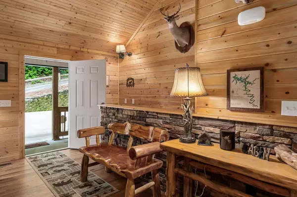 Smithville, TN 37166,375 Lakeside Dr