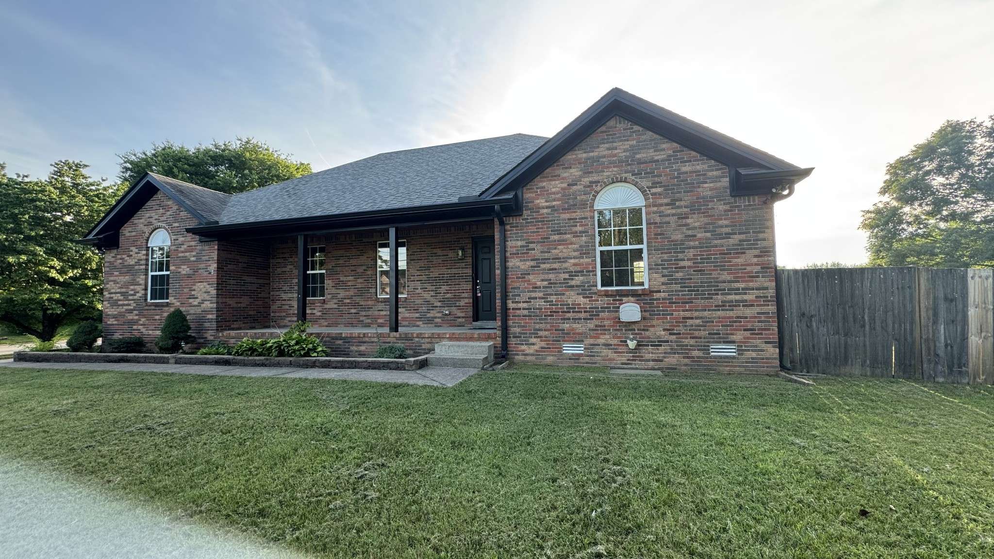 1331 Bruceton Dr, Clarksville, TN 37042