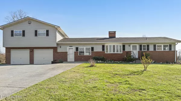 108 Iron Works Rd, Harrogate, TN 37752