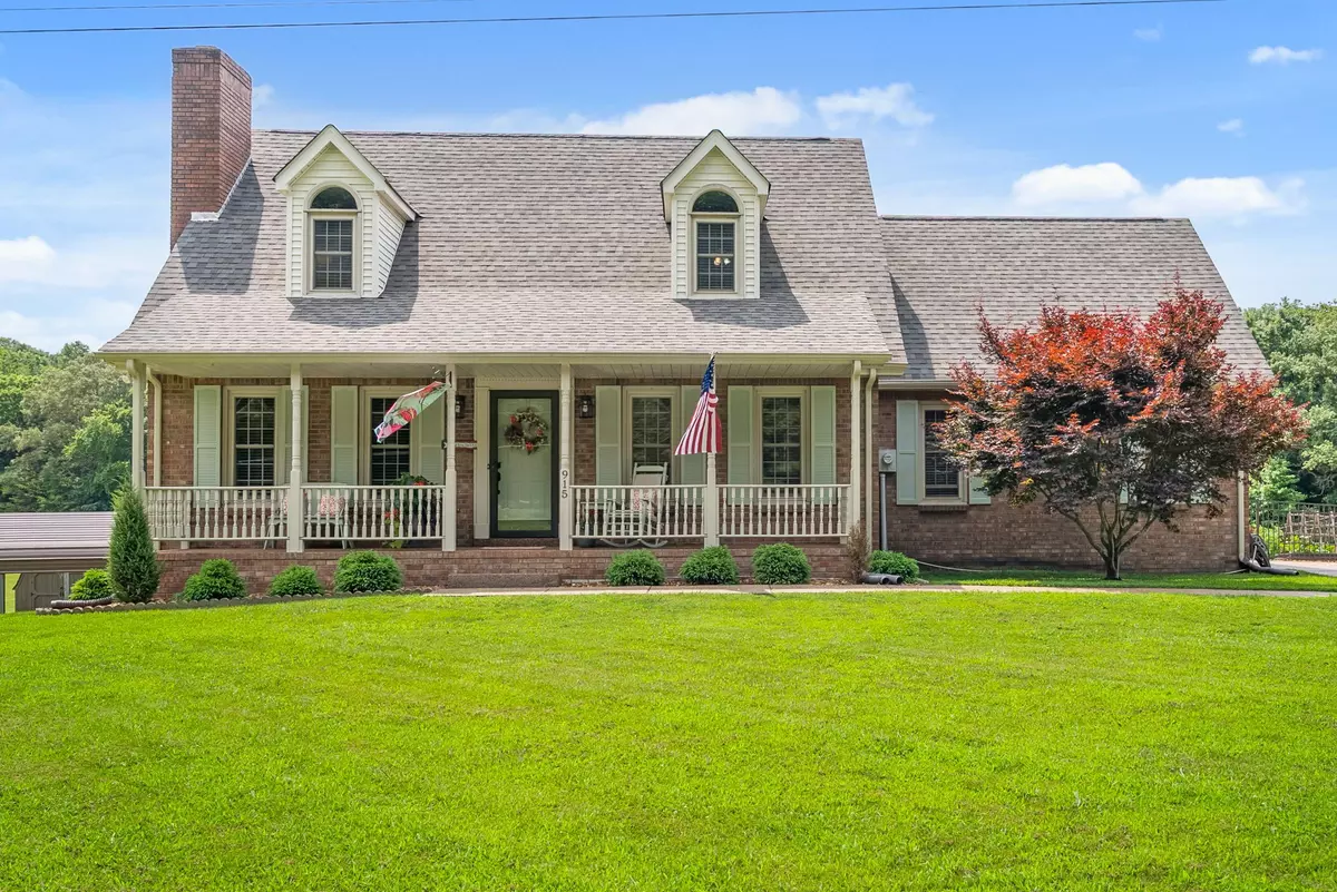 Erin, TN 37061,915 Rocky Hollow Rd