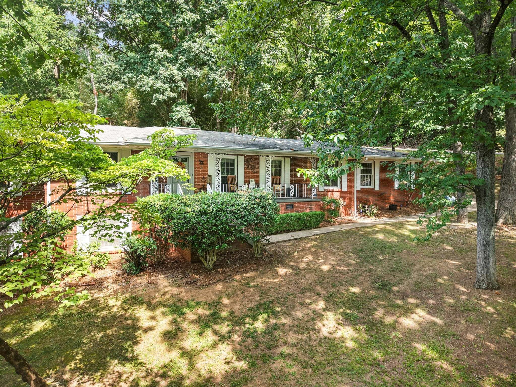 Signal Mountain, TN 37377,1059 Balmoral Drive