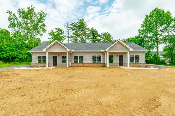 4718 Metro Park Lane, Hixson, TN 37343
