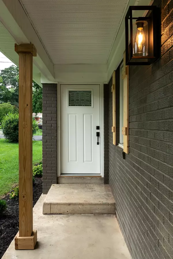 Tullahoma, TN 37388,808 Maplehill Dr