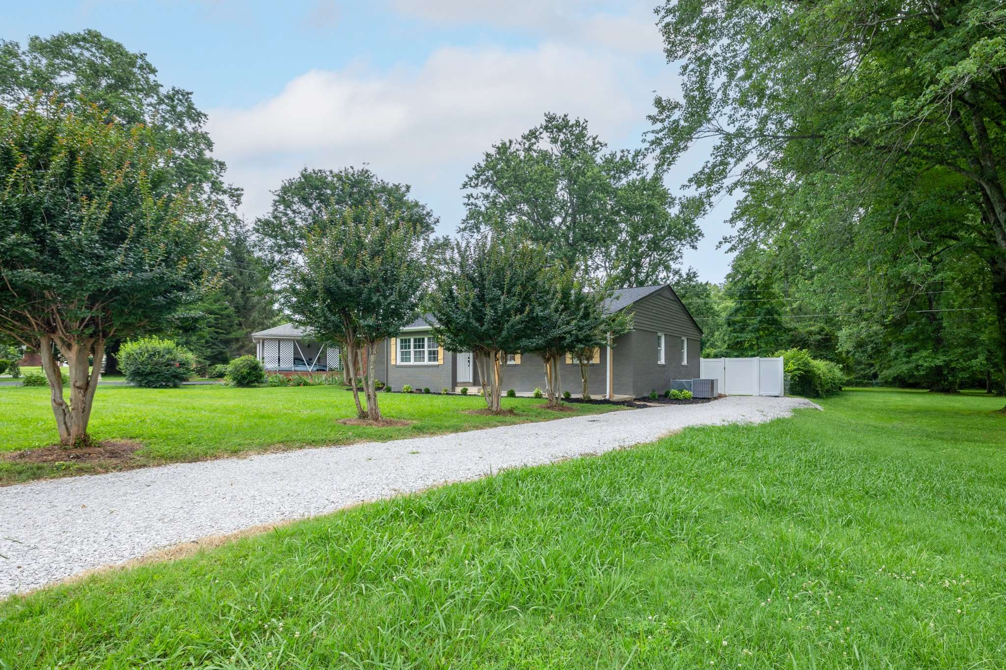 Tullahoma, TN 37388,808 Maplehill Dr