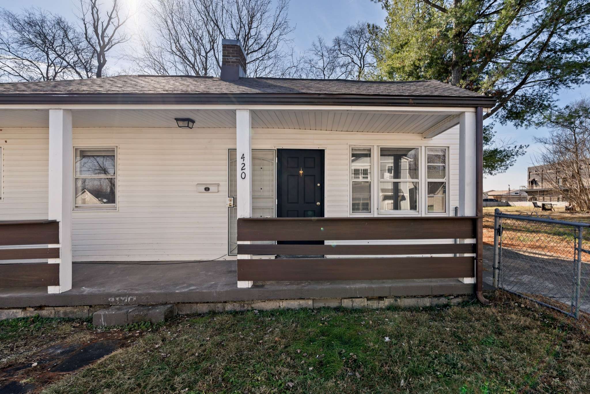 Murfreesboro, TN 37130,420 E State St #E