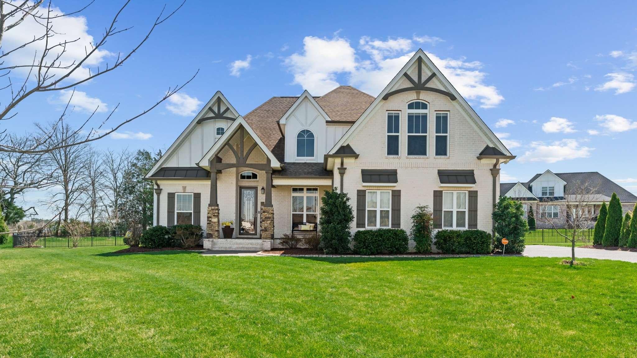 909 Larkspur Ln, Lebanon, TN 37087
